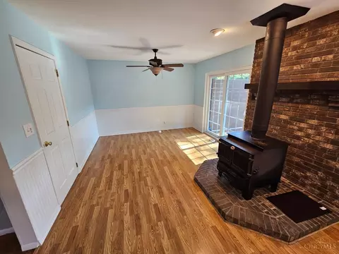 9054 Tag Dr, Cincinnati, OH 45231 photo 6