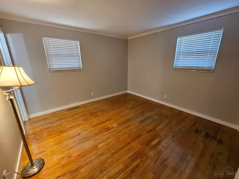 9054 Tag Dr, Cincinnati, OH 45231 photo 8