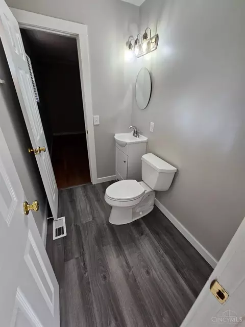 9054 Tag Dr, Cincinnati, OH 45231 photo 11