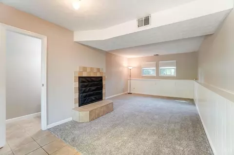 Living - 6578 Knottypine Dr, Cincinnati, OH 45230 photo 6 of 6