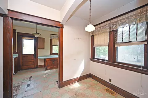 6106 Plainfield Rd, Cincinnati, OH 45213 photo 29