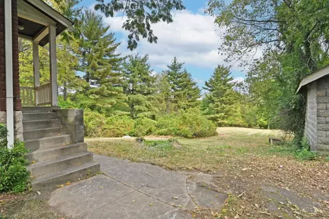 6106 Plainfield Rd, Cincinnati, OH 45213 photo 3