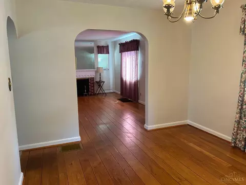 Living - 1618 Joseph Ct, Cincinnati, OH 45231 photo 7 of 7
