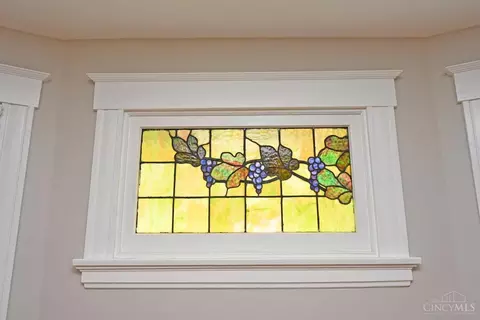 Entry Way - 2727 Atlantic Ave, Cincinnati, OH 45209 photo 3 of 4