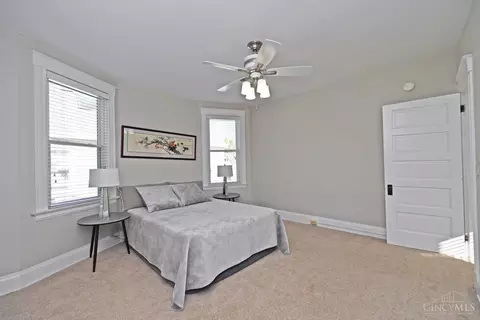 Bedroom - 2727 Atlantic Ave, Cincinnati, OH 45209 photo 2 of 8