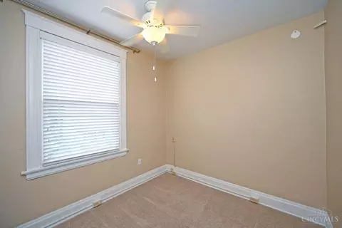 Bedroom - 2727 Atlantic Ave, Cincinnati, OH 45209 photo 5 of 8