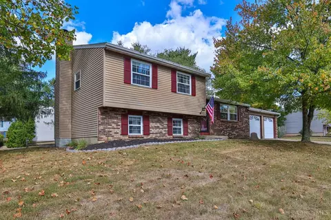 4640 Blackberry Ln, Batavia, OH 45103