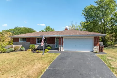 8882 Cox Rd, West Chester, OH 45069