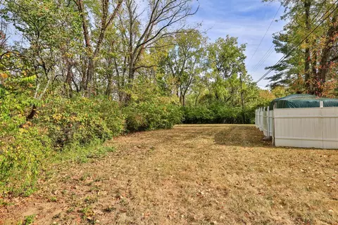 Exterior - 11981 Blackhawk Cir, Cincinnati, OH 45240 photo 7 of 11