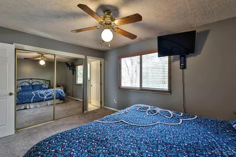 Bedroom - 11981 Blackhawk Cir, Cincinnati, OH 45240 photo 2 of 6