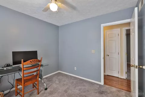 Bedroom - 11981 Blackhawk Cir, Cincinnati, OH 45240 photo 6 of 6