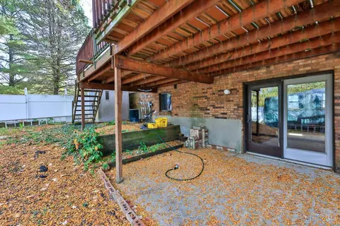 Exterior - 11981 Blackhawk Cir, Cincinnati, OH 45240 photo 6 of 11