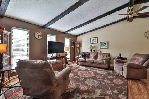Living - 11981 Blackhawk Cir, Cincinnati, OH 45240 photo 1 of 5