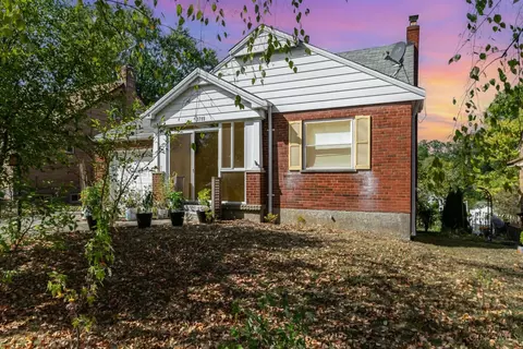 1715 Tuxworth Ave, Cincinnati, OH 45238