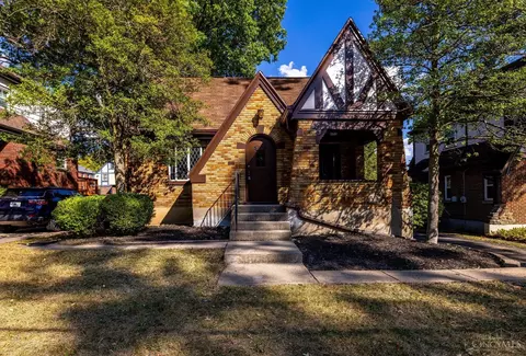 5958 Lester Rd, Cincinnati, OH 45213