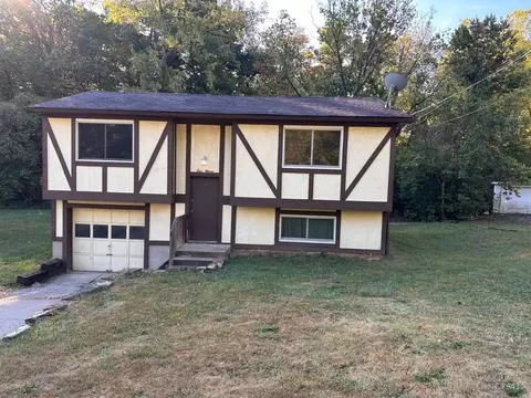 411 Mt Nebo Rd, Cleves, OH 45002