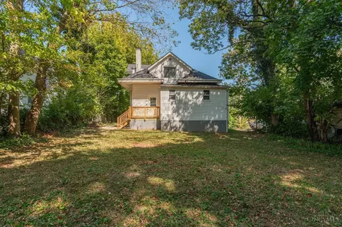Exterior - 1415 Cedar Ave, Cincinnati, OH 45224 photo 4 of 5