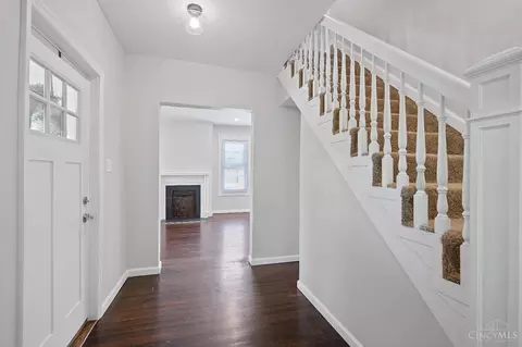 Entry Way - 1415 Cedar Ave, Cincinnati, OH 45224 photo 1 of 1