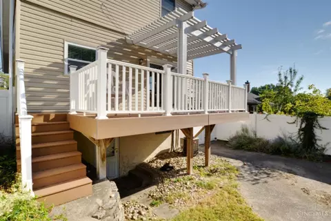 Exterior - 4717 Highridge Ave, Cincinnati, OH 45238 photo 3 of 8