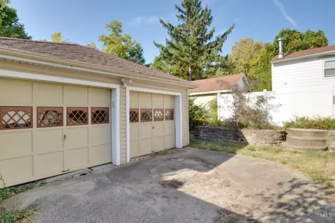 Exterior - 4717 Highridge Ave, Cincinnati, OH 45238 photo 8 of 8