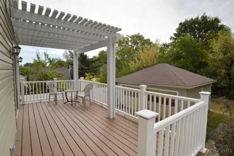 Exterior - 4717 Highridge Ave, Cincinnati, OH 45238 photo 6 of 8
