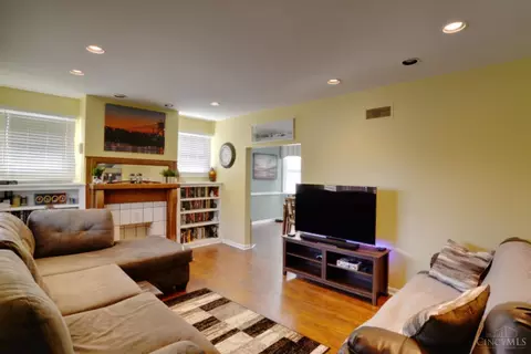 Living - 4717 Highridge Ave, Cincinnati, OH 45238 photo 2 of 3