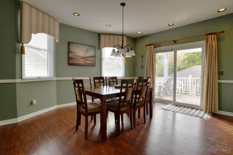 Dining - 4717 Highridge Ave, Cincinnati, OH 45238 photo 3 of 4