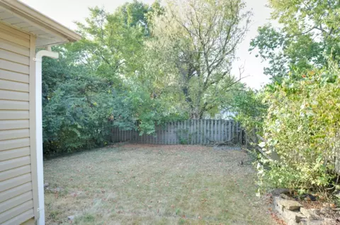 Exterior - 4717 Highridge Ave, Cincinnati, OH 45238 photo 7 of 8