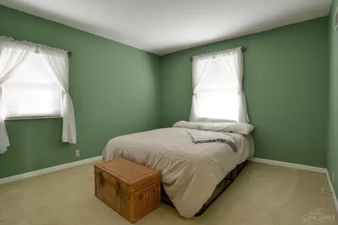 Bedroom - 4717 Highridge Ave, Cincinnati, OH 45238 photo 5 of 5