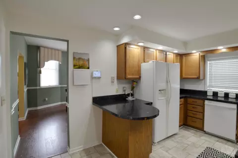 Kitchen - 4717 Highridge Ave, Cincinnati, OH 45238 photo 3 of 3