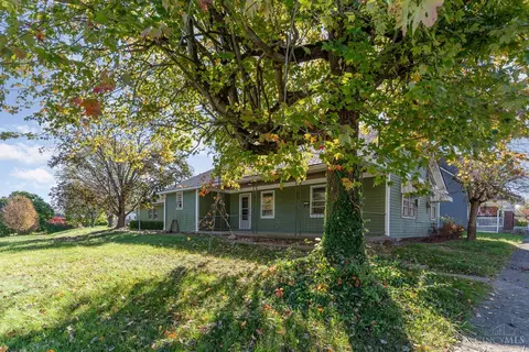 136 Ash St, Bethel, OH 45106