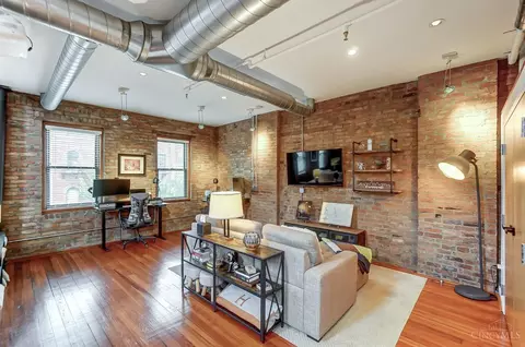 Living - 1306 Main St #4, Cincinnati, OH 45202 photo 6 of 13