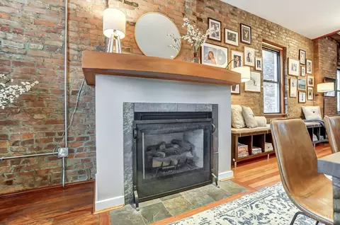 Living - 1306 Main St #4, Cincinnati, OH 45202 photo 9 of 13