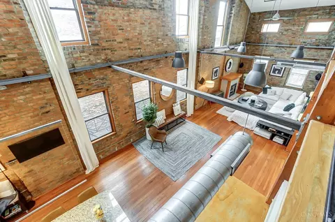Living - 1306 Main St #4, Cincinnati, OH 45202 photo 13 of 13