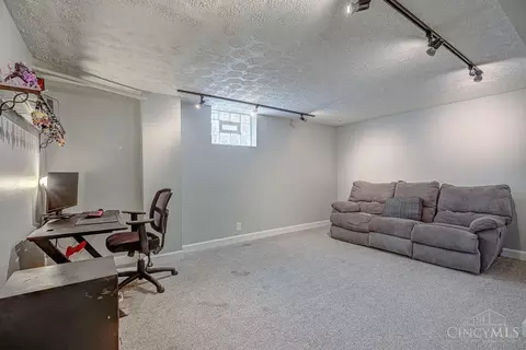 5554 Eula Ave, Cincinnati, OH 45248 photo 22