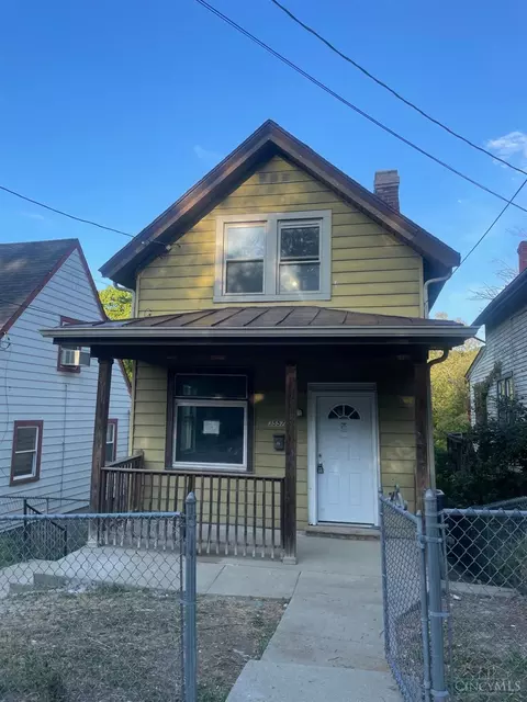 3557 Lossing St, Cincinnati, OH 45220