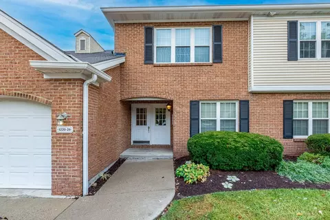 5226 Fox Ridge Dr, Cincinnati, OH 45248