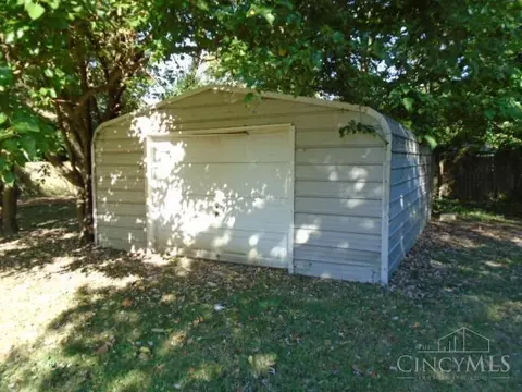 216 Bland Ave, Blanchester, OH 45107 photo 16