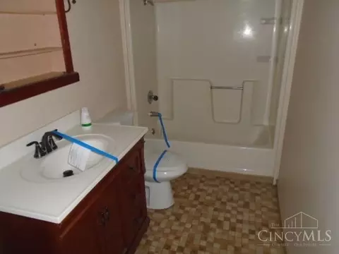 216 Bland Ave, Blanchester, OH 45107 photo 6