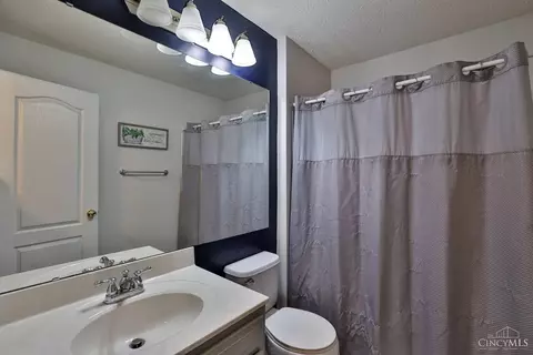 Bath - 382 Legacy Way, Harrison, OH 45030 photo 2 of 2