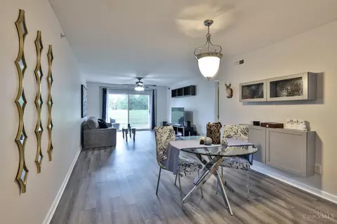 Dining - 382 Legacy Way, Harrison, OH 45030 photo 2 of 4