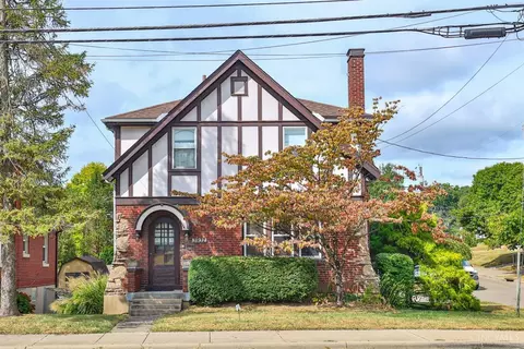 3937 Race Rd, Cincinnati, OH 45248