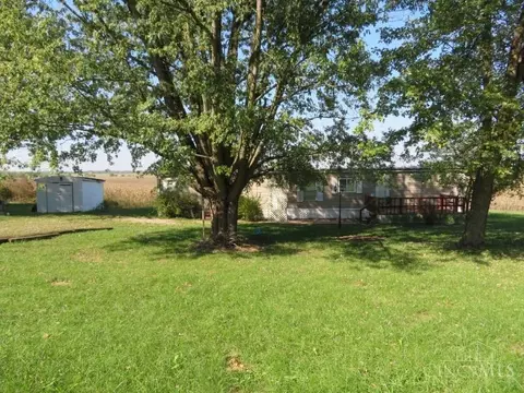 7027 Campfire Cove Cir, Hillsboro, OH 45133