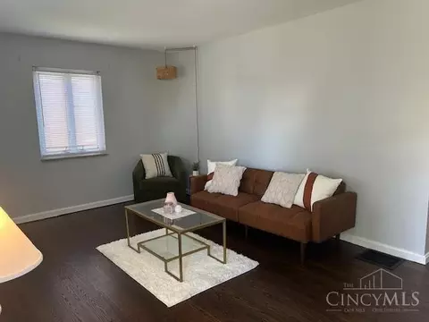 Living - 1727 Norcol Ln, Cincinnati, OH 45231 photo 1 of 4