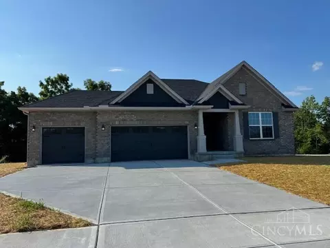 2804 Logan Ln, Hamilton, OH 45013