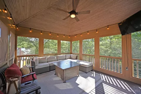Exterior - 3051 Saddleback Dr, Cincinnati, OH 45244 photo 4 of 7