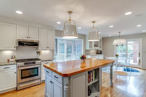 Kitchen - 3051 Saddleback Dr, Cincinnati, OH 45244 photo 3 of 4