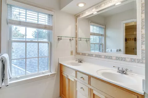 Bath - 3051 Saddleback Dr, Cincinnati, OH 45244 photo 2 of 2