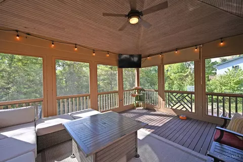 Exterior - 3051 Saddleback Dr, Cincinnati, OH 45244 photo 3 of 7