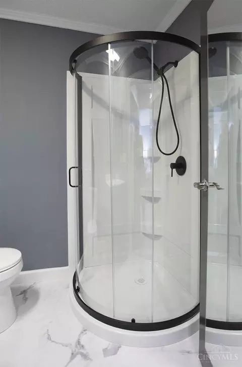 Bath - 9609 Iris Dr, West Chester, OH 45241 photo 3 of 5